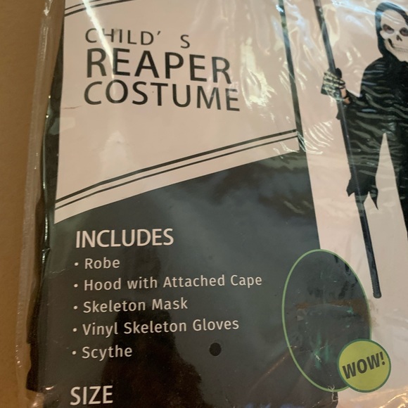 Child Grim Reaper Glow in the Dark Halloween costume new Size Medium 8-10 year - Picture 2 of 3
